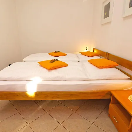 Apartments Pula 1514 Apartamento *