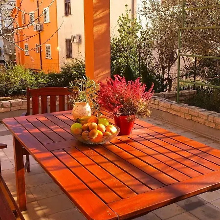 Apartments Pula 1514 Apartamento Pula