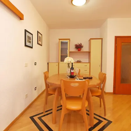 Apartamento Apartments Pula 1514 Pula